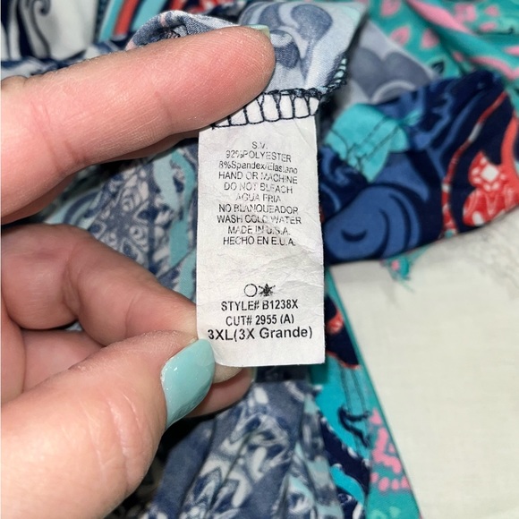 LN~BOUTIQUE~White/Blue/Red/Turquoise~Paisley~Tunic~Bell Sleeve~Peasant~3X - Picture 5 of 5